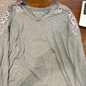 Gray Long Sleeve V neck from Aeropostale